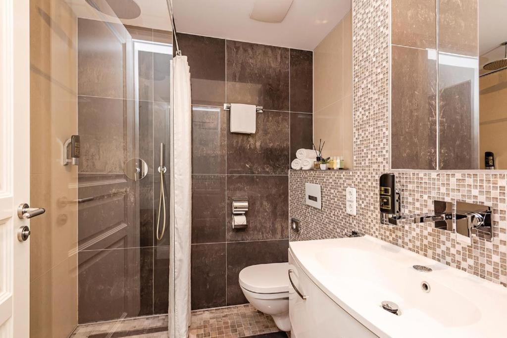 Three-Bedroom Suite,1771609760:JPEG